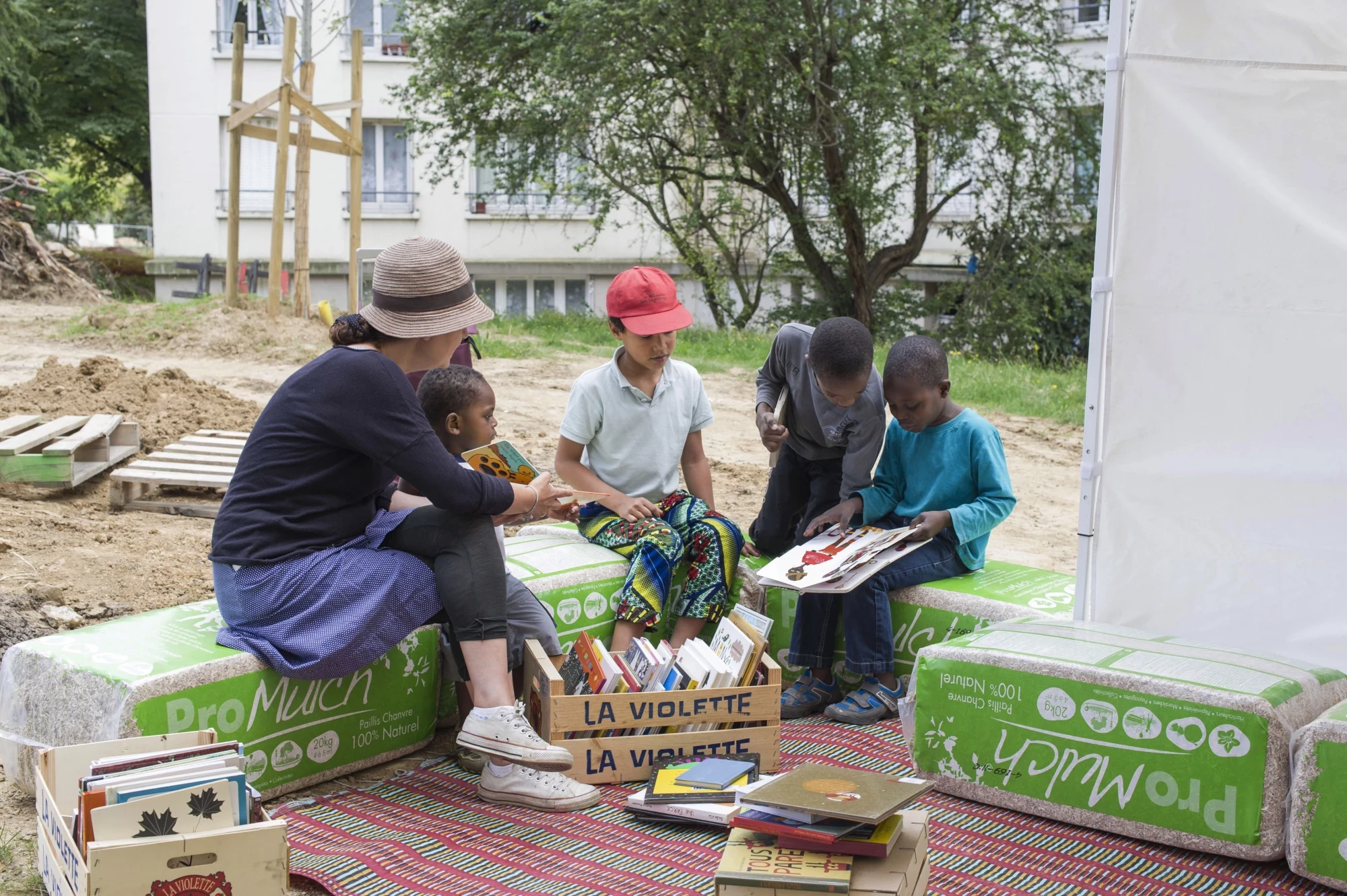 1010-COD-PHO-HABITANTS-5