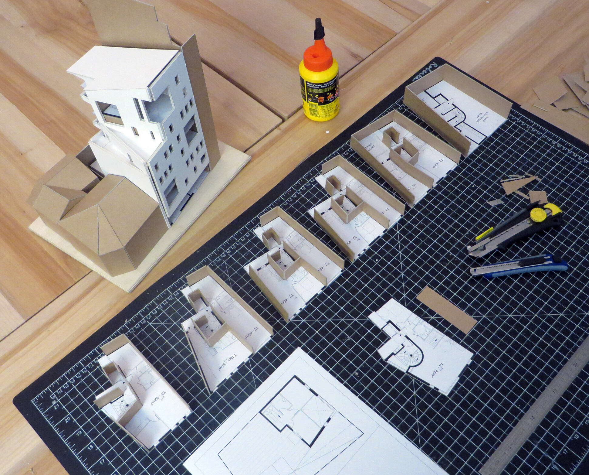 RAMDAM-1402-VOU-TableMaquettes